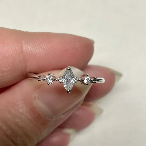 3 Stones Minimalist Promise Ring Marquise Cut - Picture 3 of 10